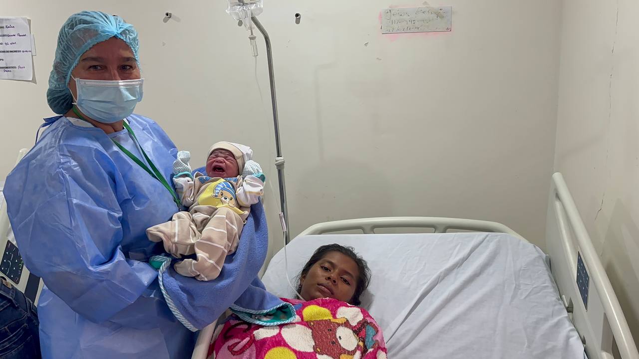 photo 4969902444742028715 y