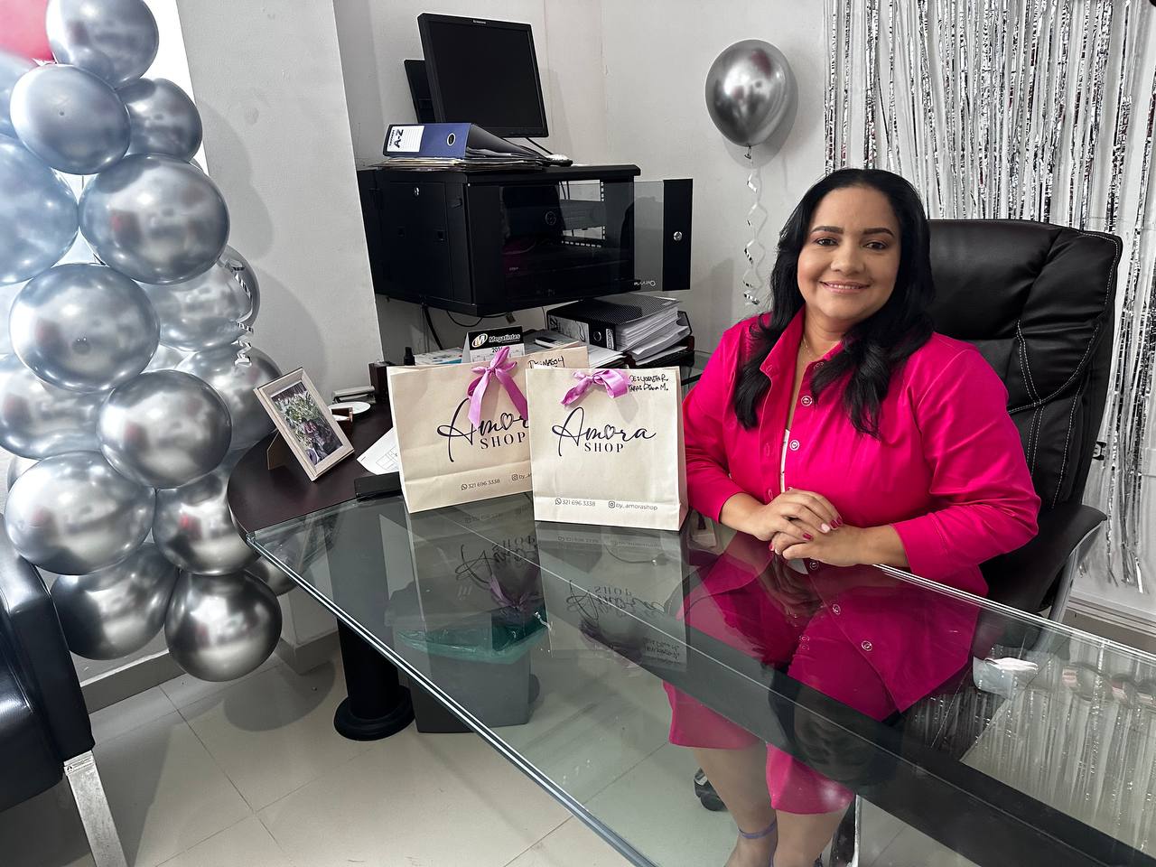 photo 5044151872260255094 y