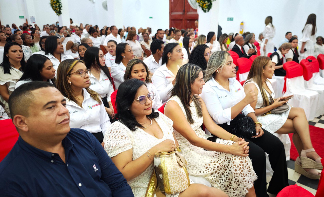 photo 5080108376389692480 y